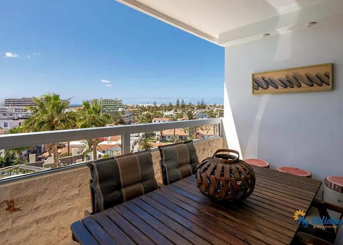 Esther's Sea View דירה *