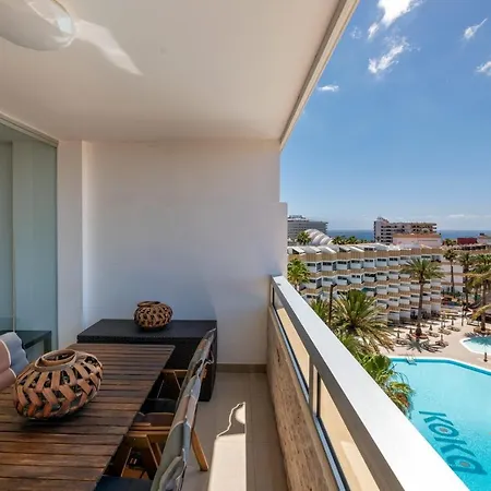 Esther's Sea View